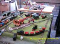 1013 miot Loren und Spielzeug im Hintergrund